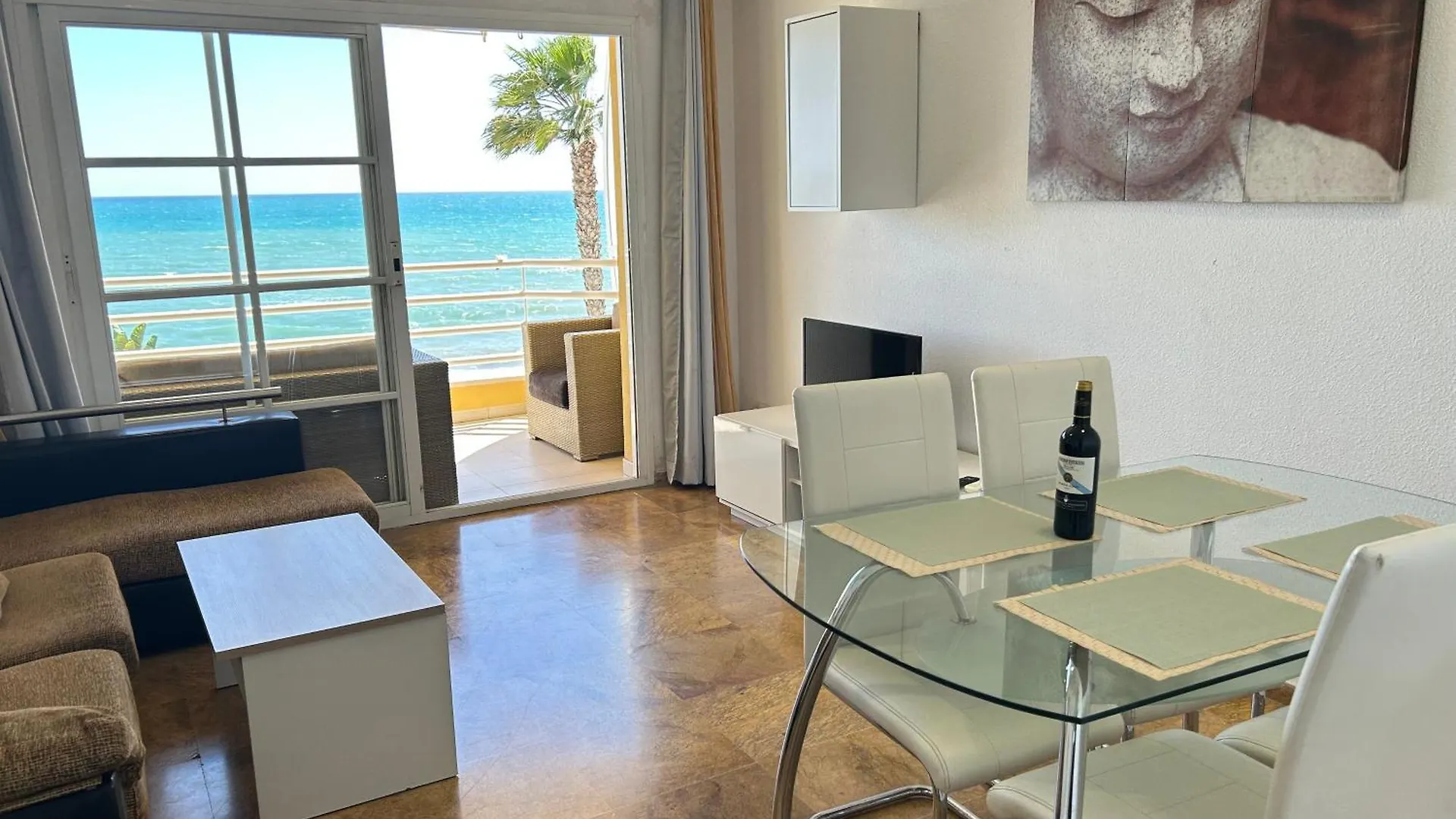 Apartamento Frente Al Mar,Primera Linea De Playa Rincón de la Victoria 0*,