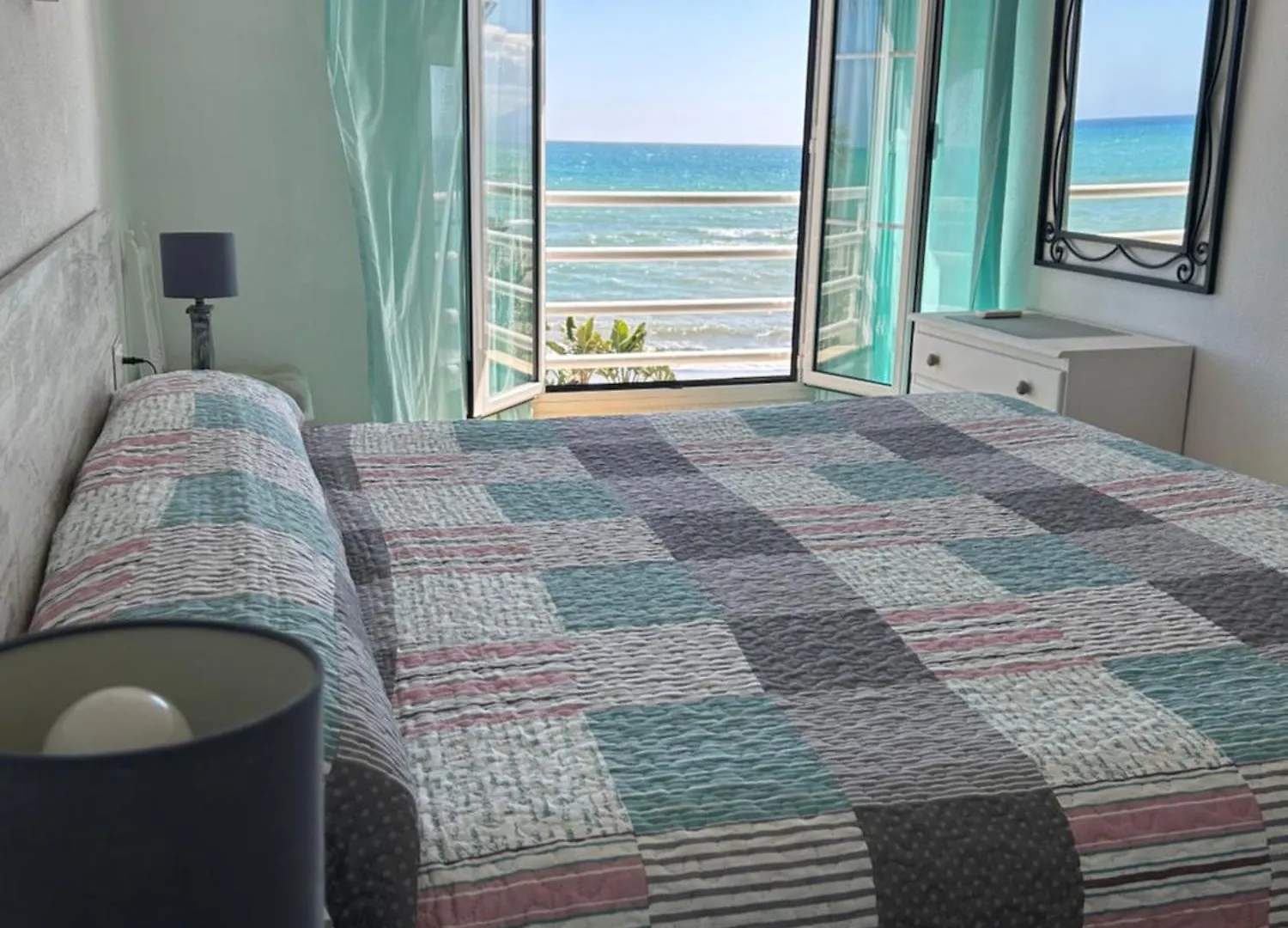 Lejlighed Apartamento Frente Al Mar,Primera Linea De Playa Rincón de la Victoria