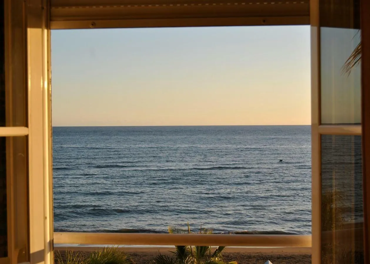 Apartamento Frente Al Mar,Primera Linea De Playa Rincón de la Victoria Lejlighed